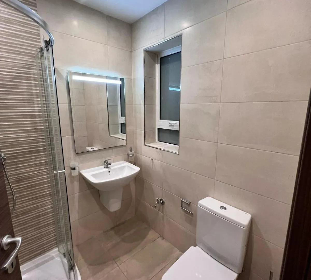 Homestay Private Room With Bathroom In Balluta Bay - Shared Flat Saint Julian's